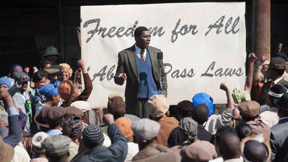 Mandela—Der-lange-Weg-zur-Freiheit-©-2013-Constantin,-Senator(3)